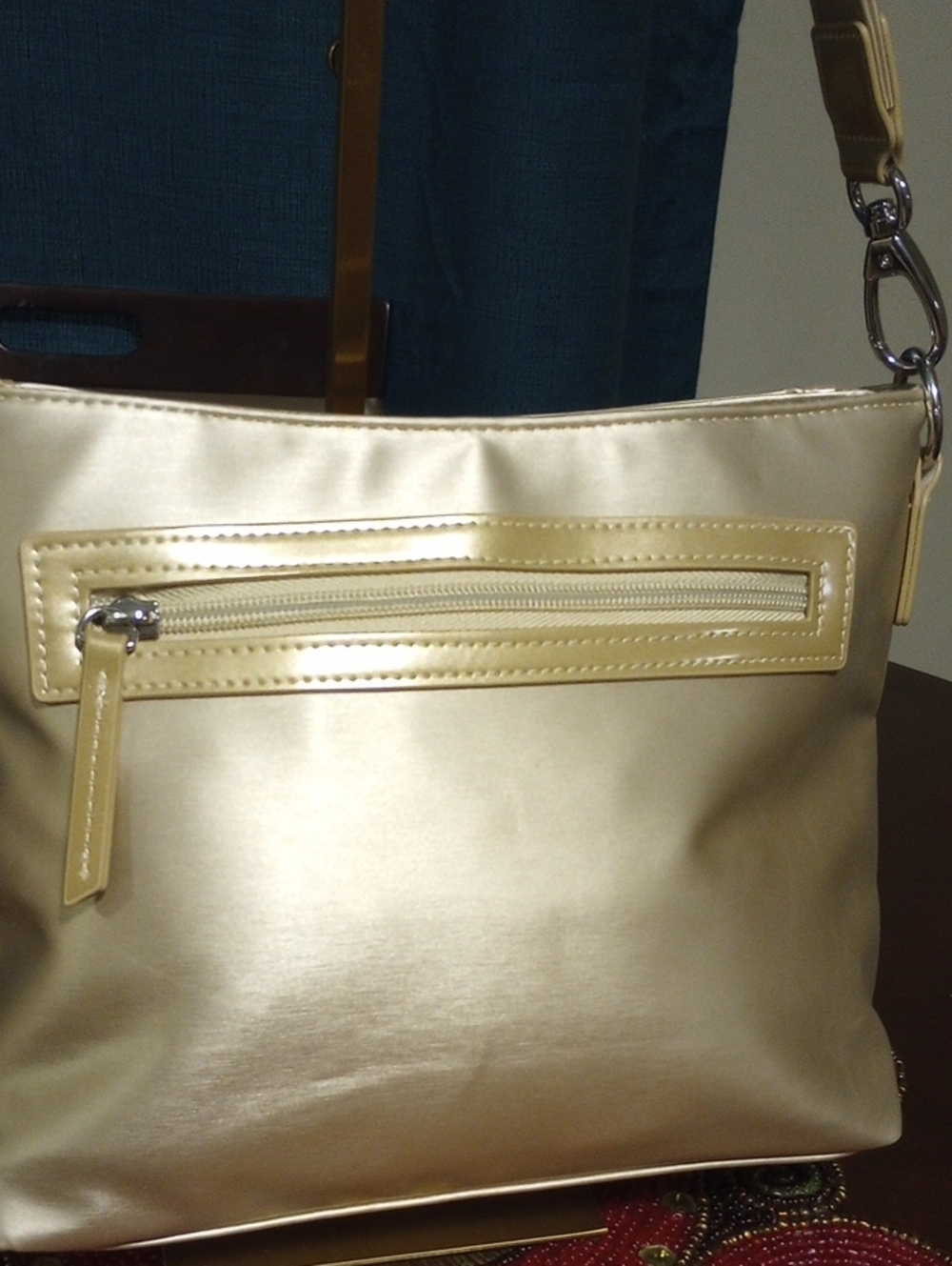 New Convertible Bag w/Two Straps - Picture 11 of 17